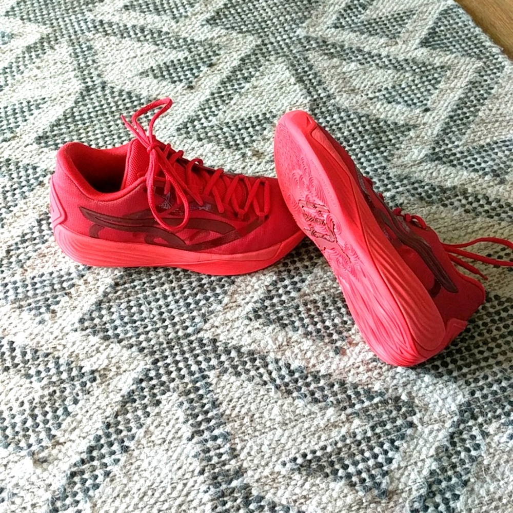 Puma Stewie 2 ruby red basketball shoes size women's 9.5